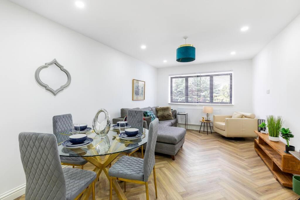 Massive west London 7 bed modern