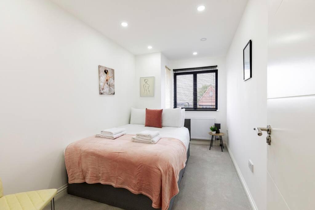 Massive west London 7 bed modern