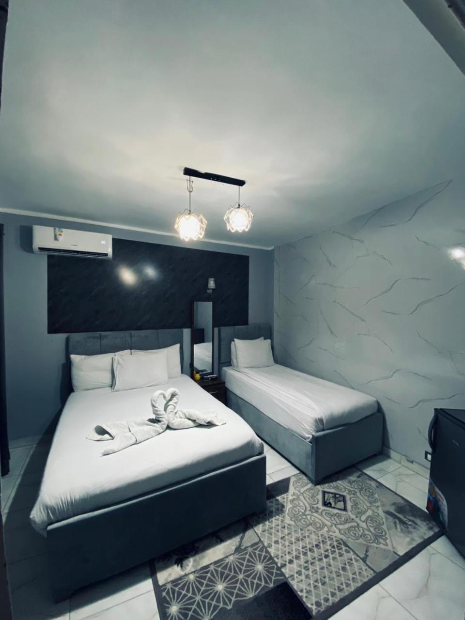 HoTEL NADA