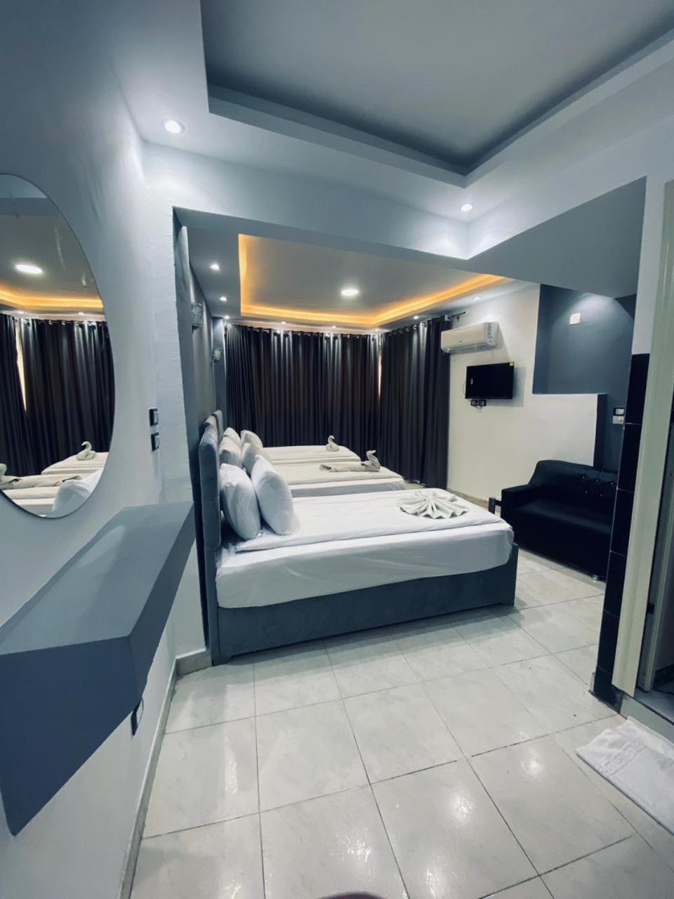 HoTEL NADA
