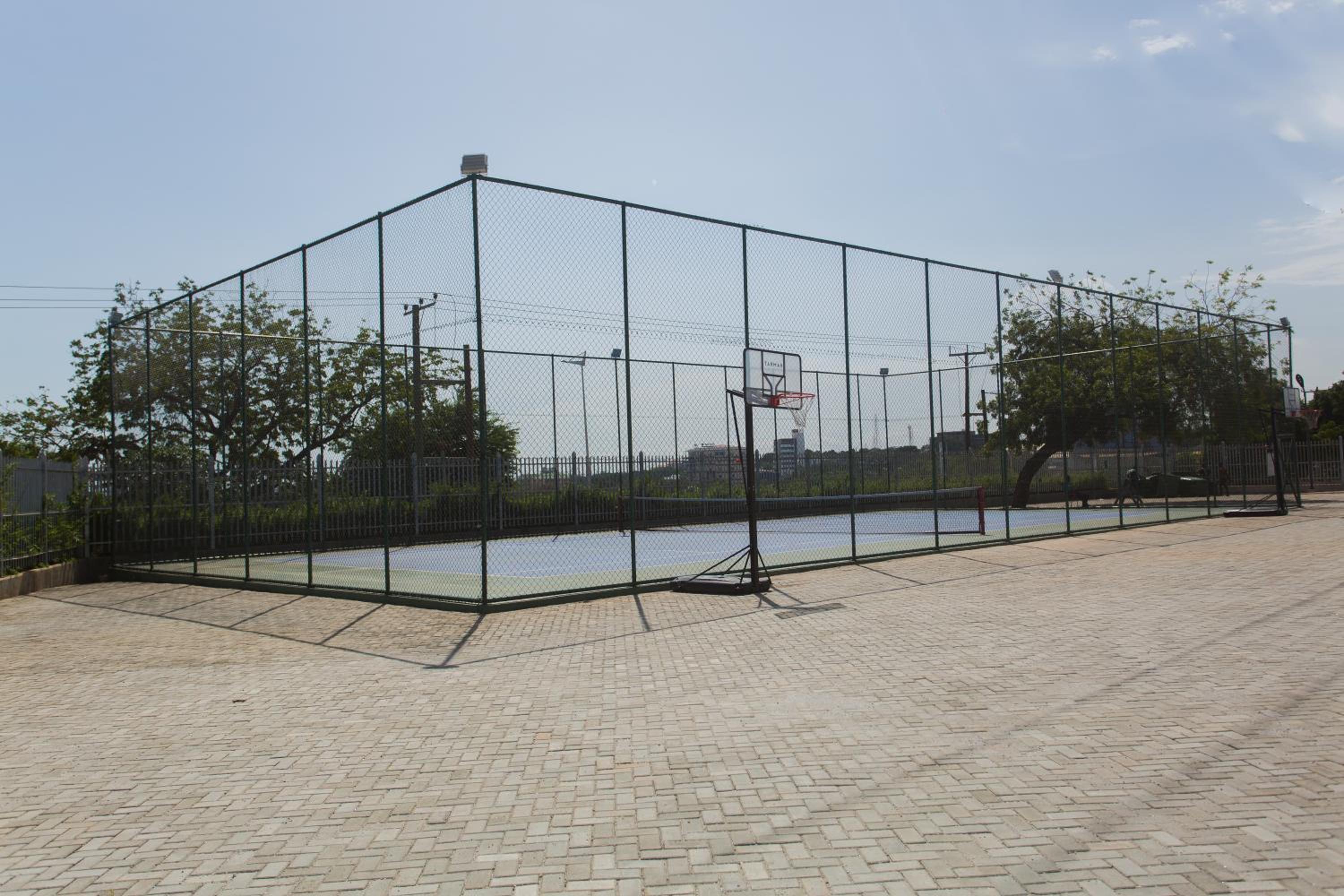 Photo 10