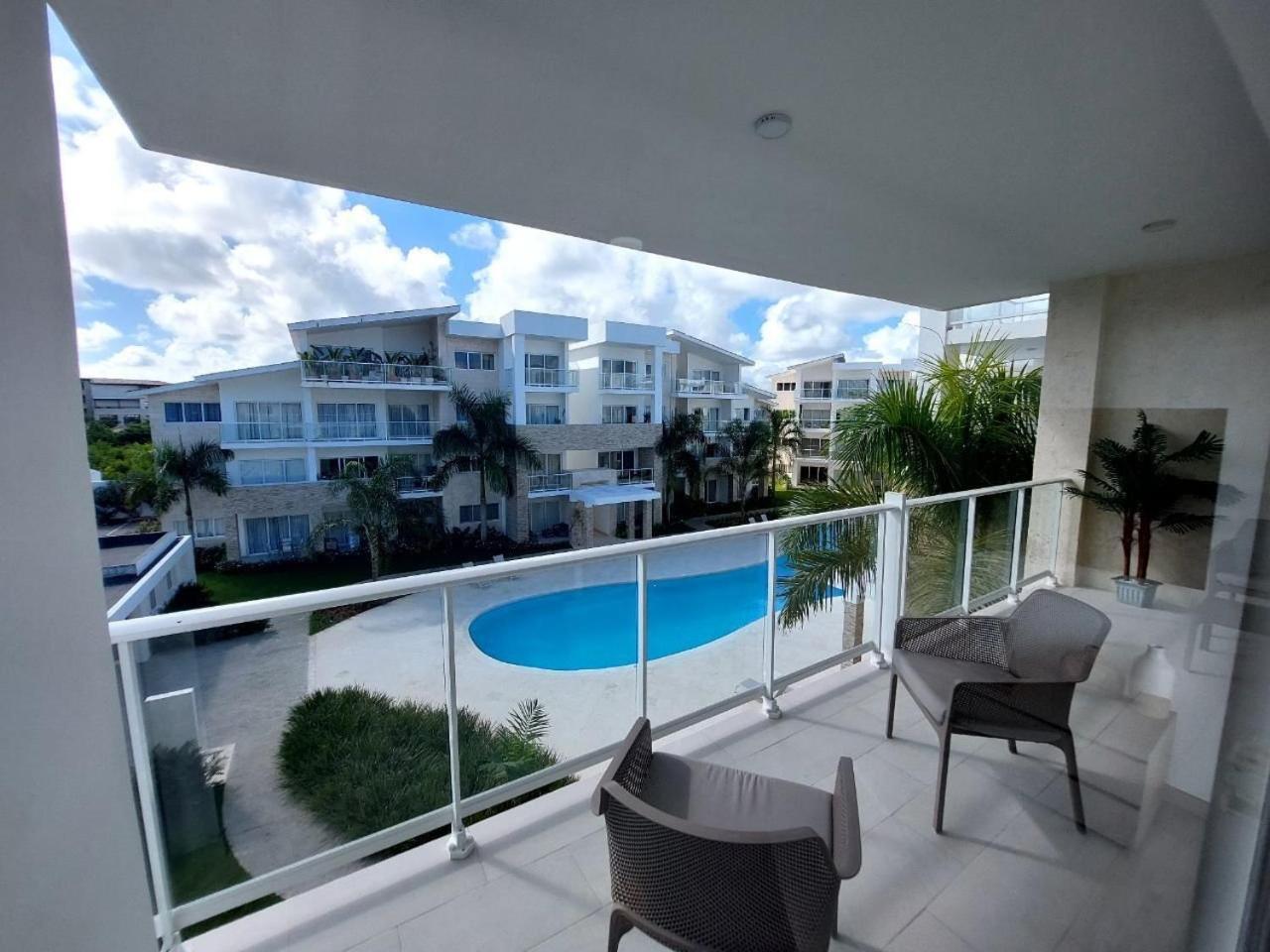 Beach Haven 1BDR Condo Paseo Playa Coral - 305 view 2