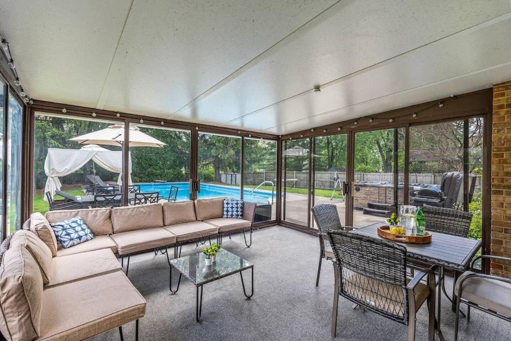 Hotel Zestlife I Luxuryescape I Themed Rooms-pool