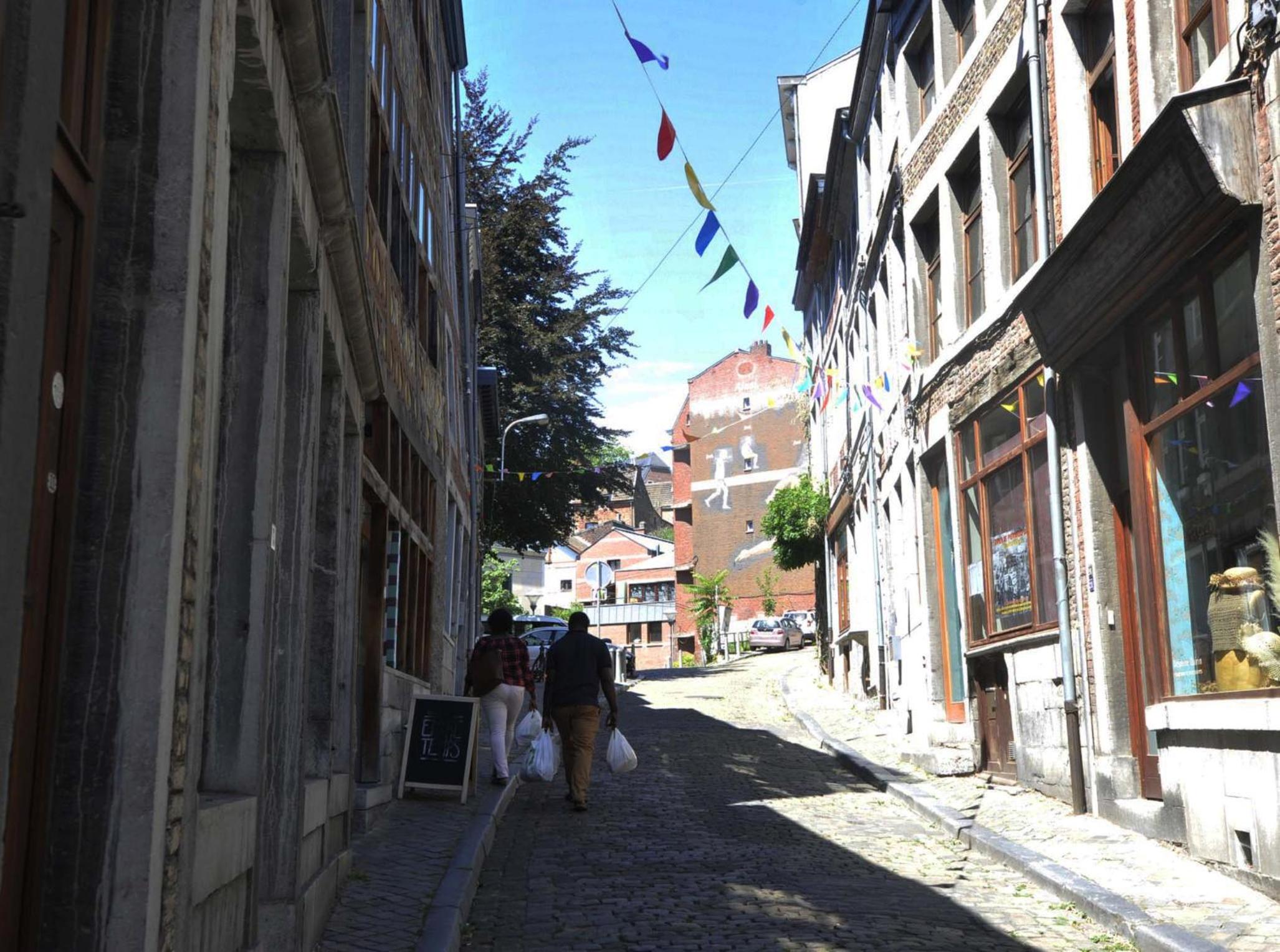 Bonjour Pierreuse
