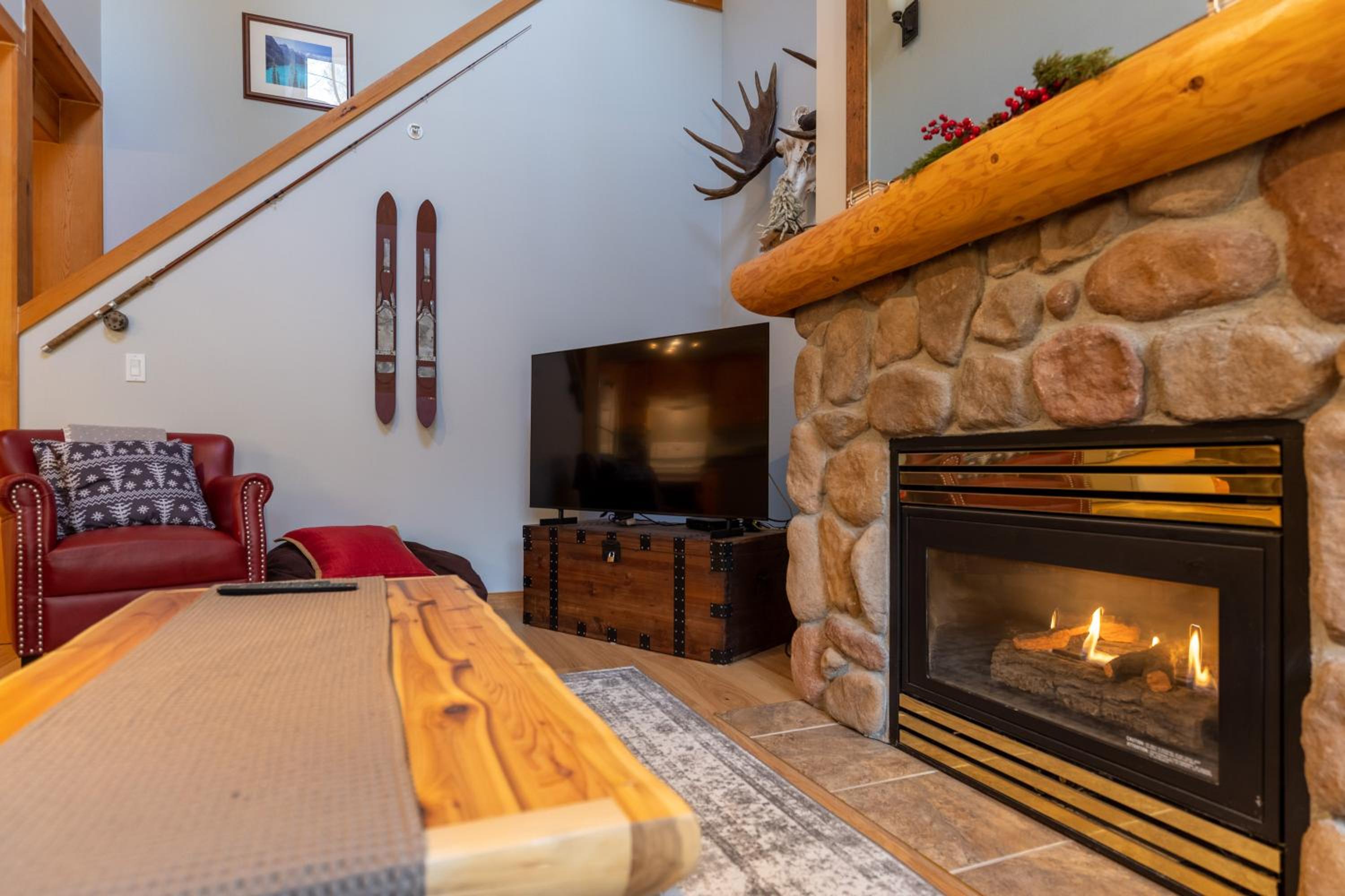 Fernie Vacations - Stone Creek Chalets by Fernie Central Reservations - Property Image 28
