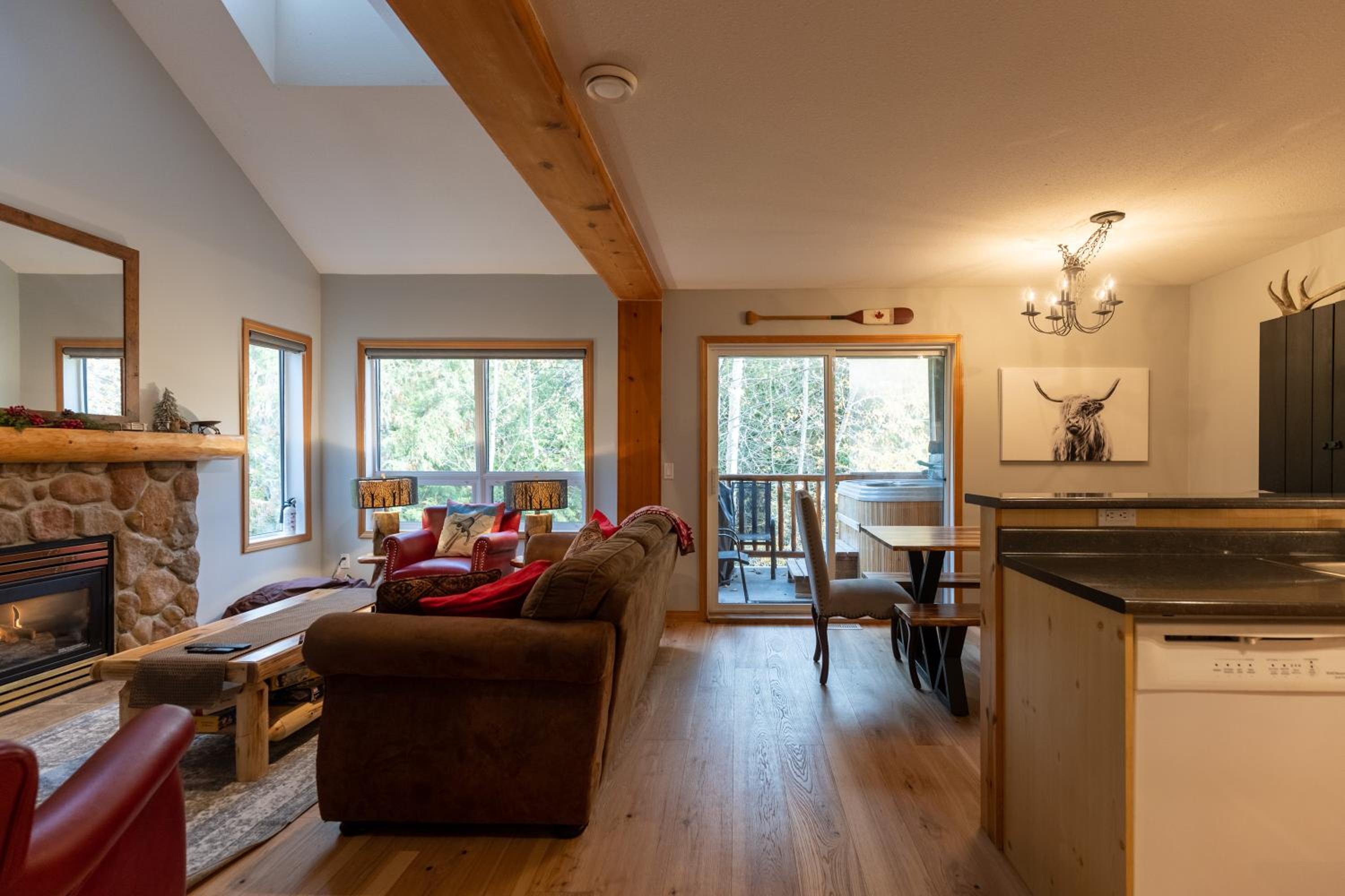 Fernie Vacations - Stone Creek Chalets by Fernie Central Reservations - Property Image 25