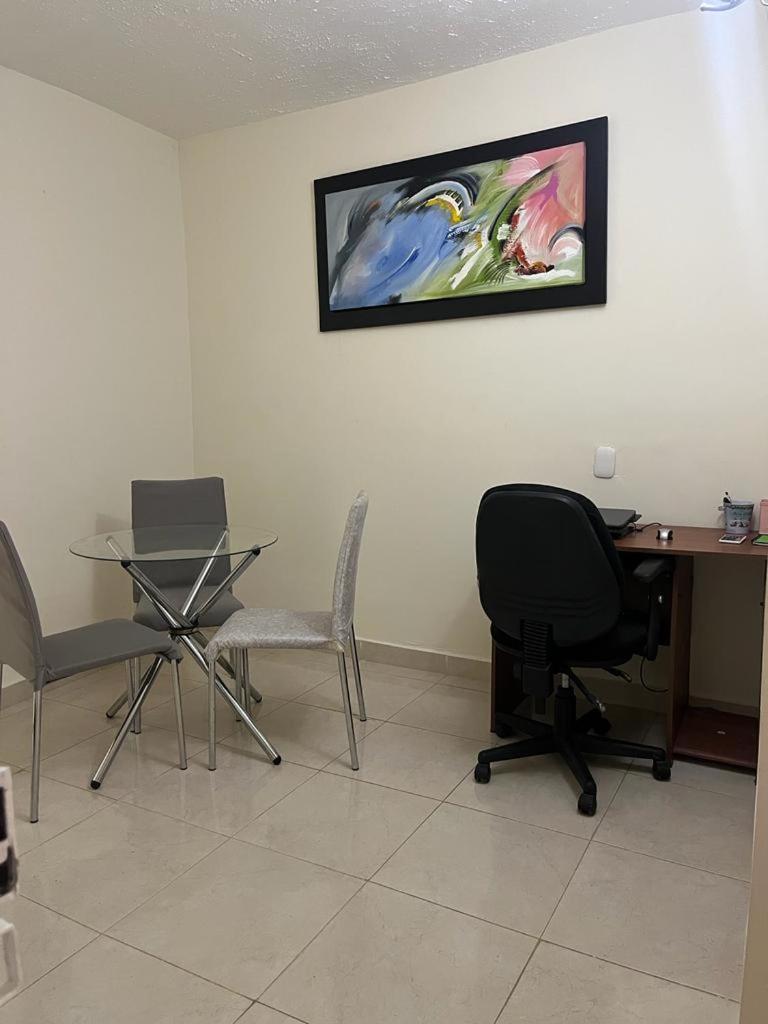 Aparta estudio zona central Ibagué Versalles
