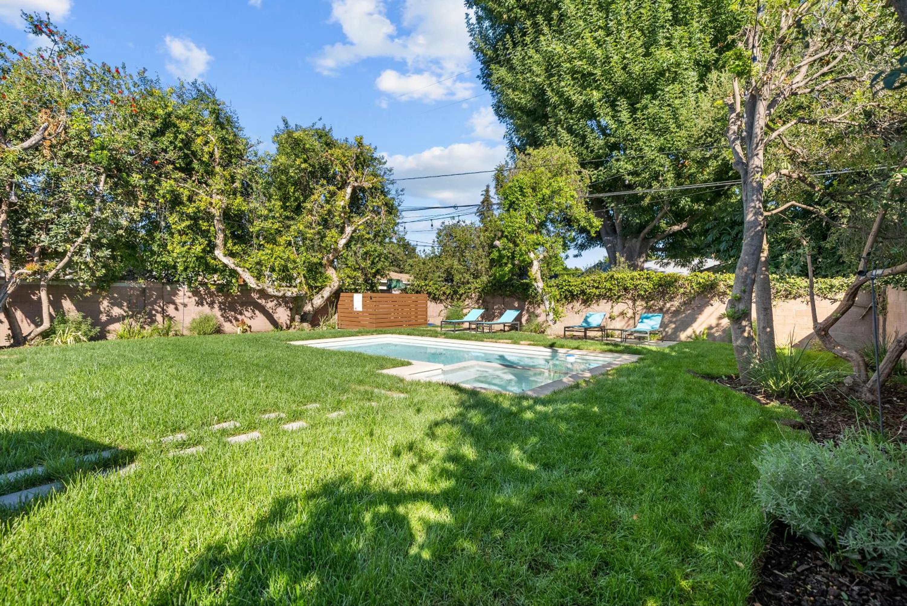 Beautiful Sherman Oaks 3BD Home with Pool