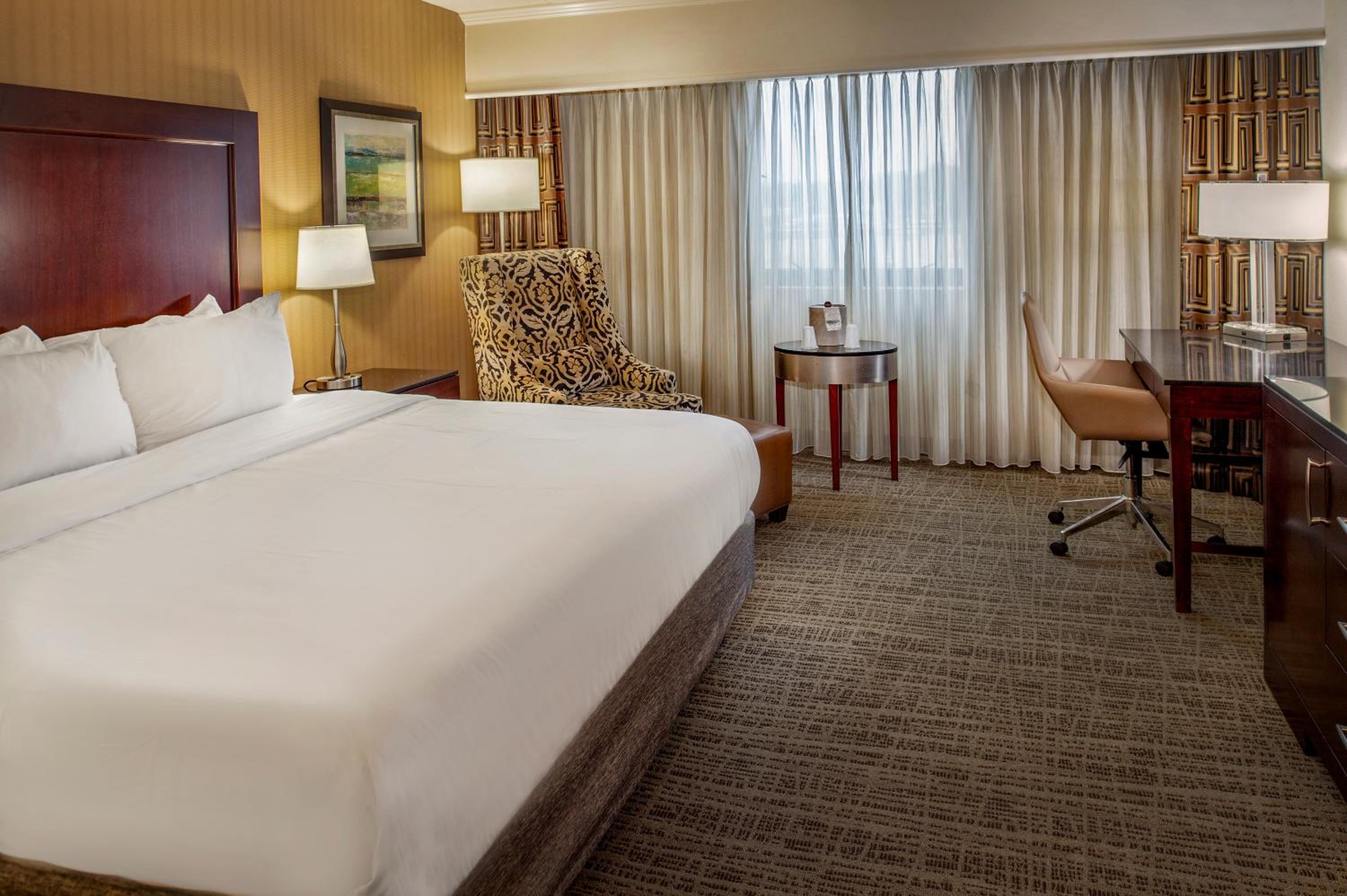St Louis Vacations - Crowne Plaza Hotel St. Louis Airport, an IHG Hotel - Property Image 5