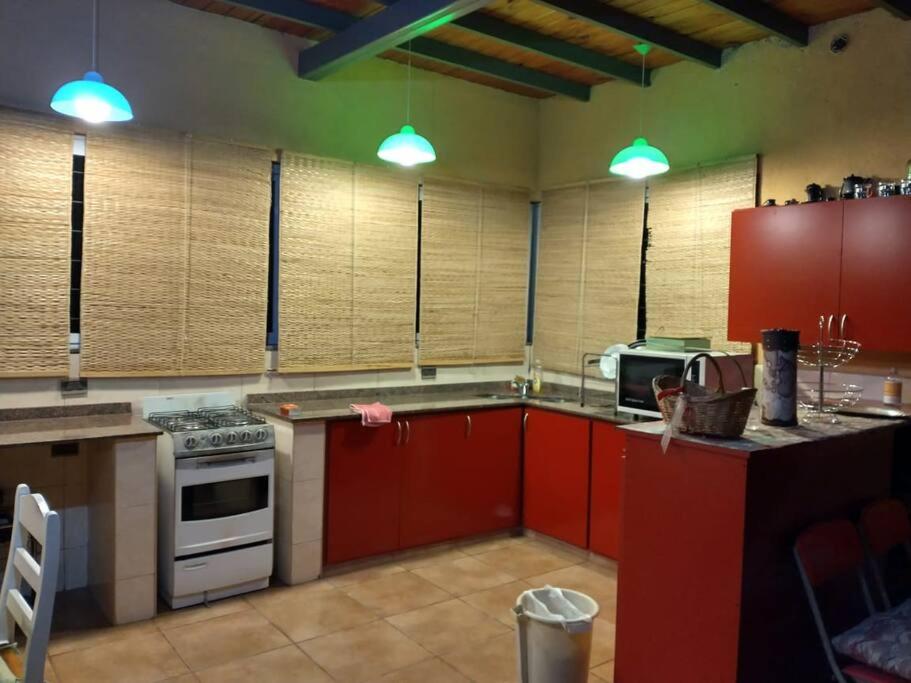 Casa familiar en Los Caminos del Vino.