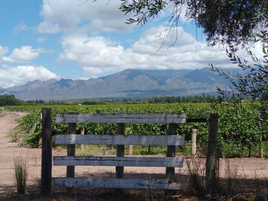 Casa familiar en Los Caminos del Vino.