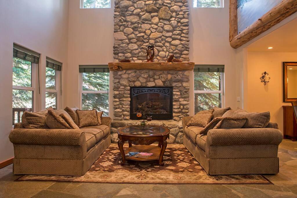 Lake Tahoe Vacations - Big Luxury South Lake Tahoe Home - Property Image 31