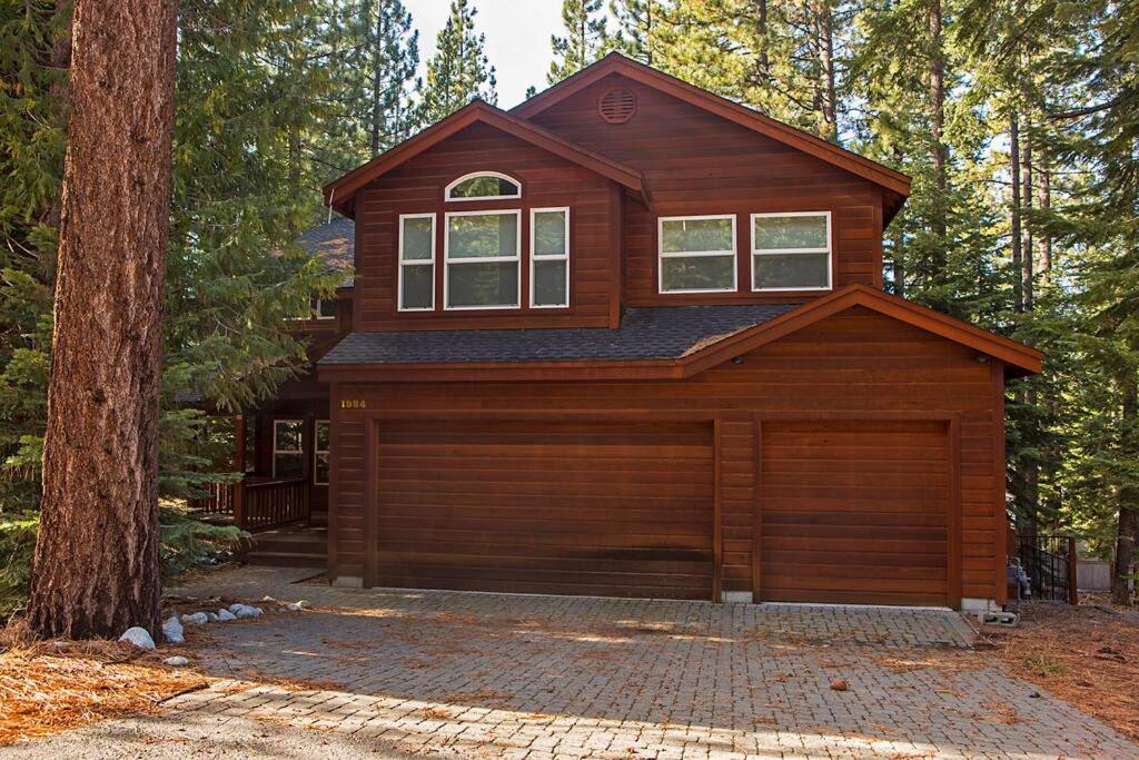 Lake Tahoe Vacations - Big Luxury South Lake Tahoe Home - Property Image 14