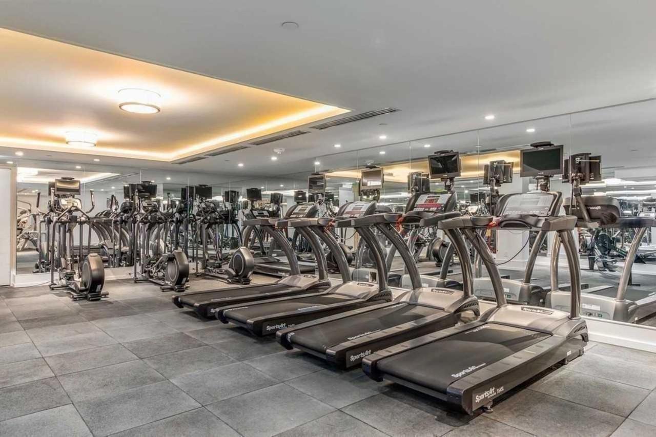 Luxury view in Toronto Downtown 3 Bedroom 2.5 Bathroom 1 Parking