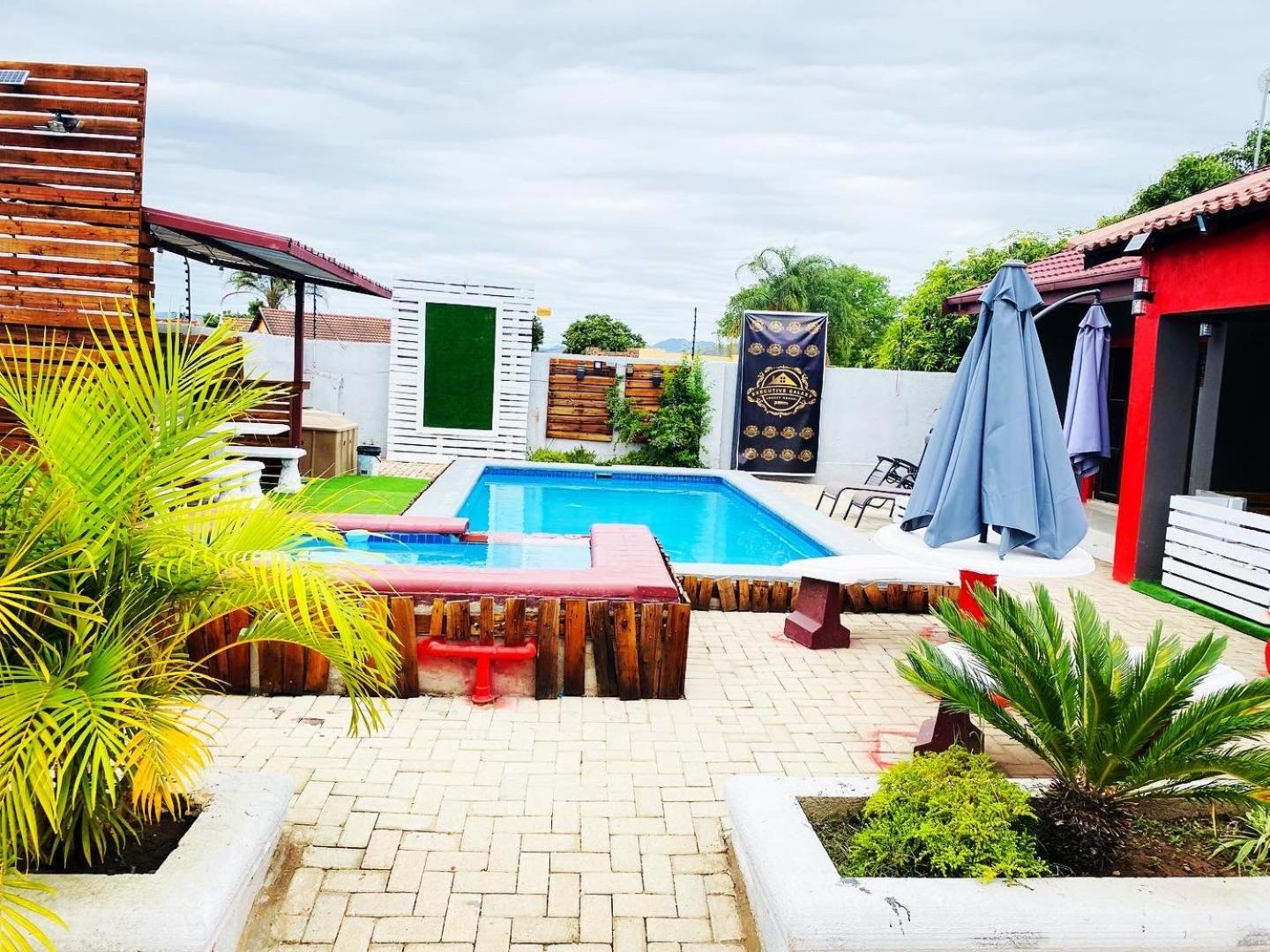 Executive Galaxy Guest House Nkowankowa