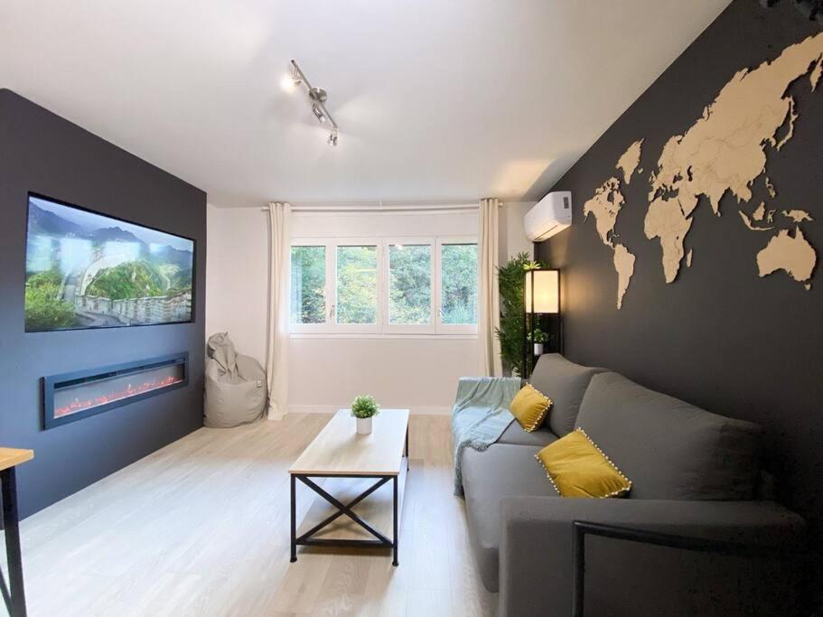 Espectacular Apartamento Con Vistas En Escaldes - 10min Caminando Al Centro - Parking Gratis l by BonesVacances