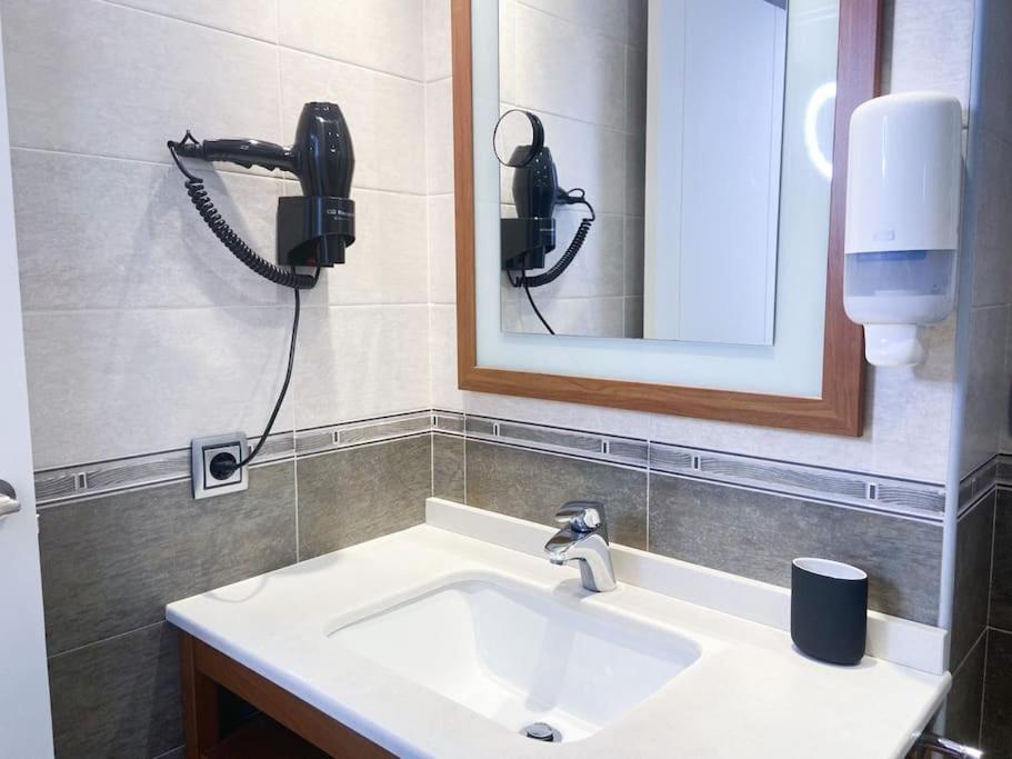 Espectacular Apartamento Con Vistas En Escaldes - 10min Caminando Al Centro - Parking Gratis l by BonesVacances