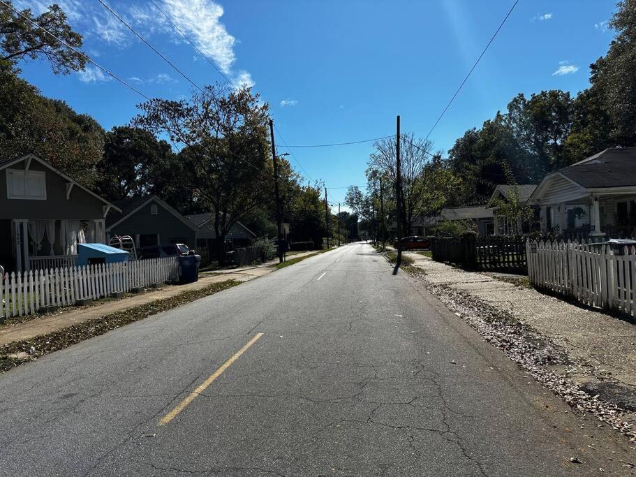 Charming family friendly spacious 3/3 bath