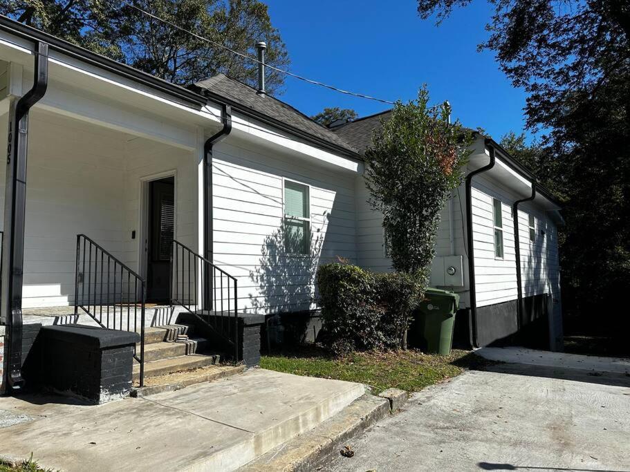 Charming family friendly spacious 3/3 bath