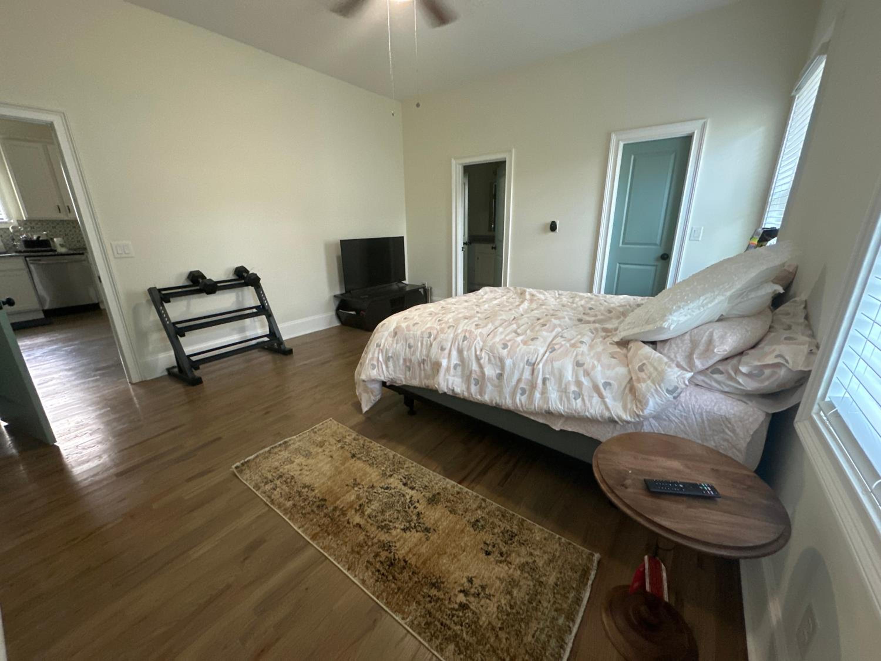 Charming family friendly spacious 3/3 bath