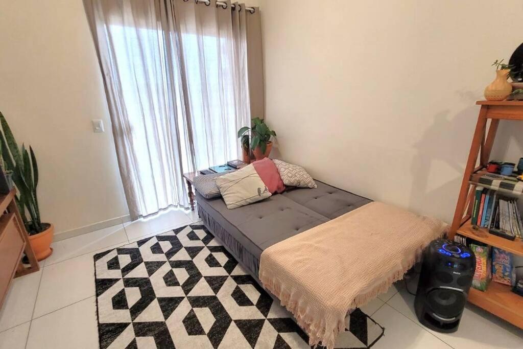 Apartamento Ingleses Florianópolis, 2 quartos aconchegante 1,6 km da praia
