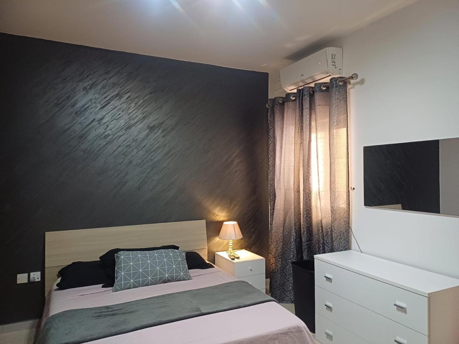 Modern Private Rooms in an apartment photo 1