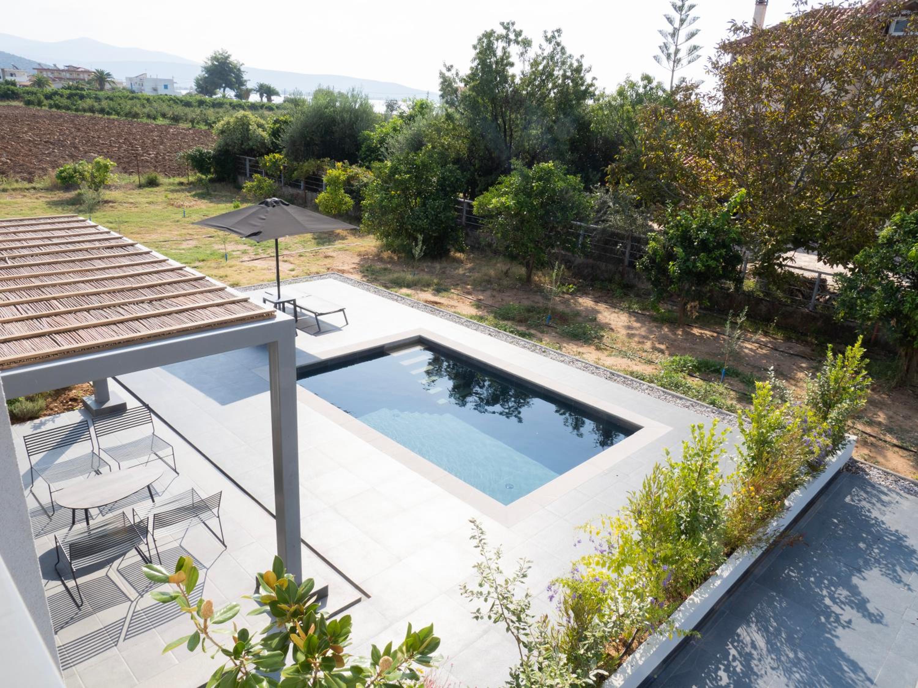 Sea breeze suites Maistro 4per with private pool