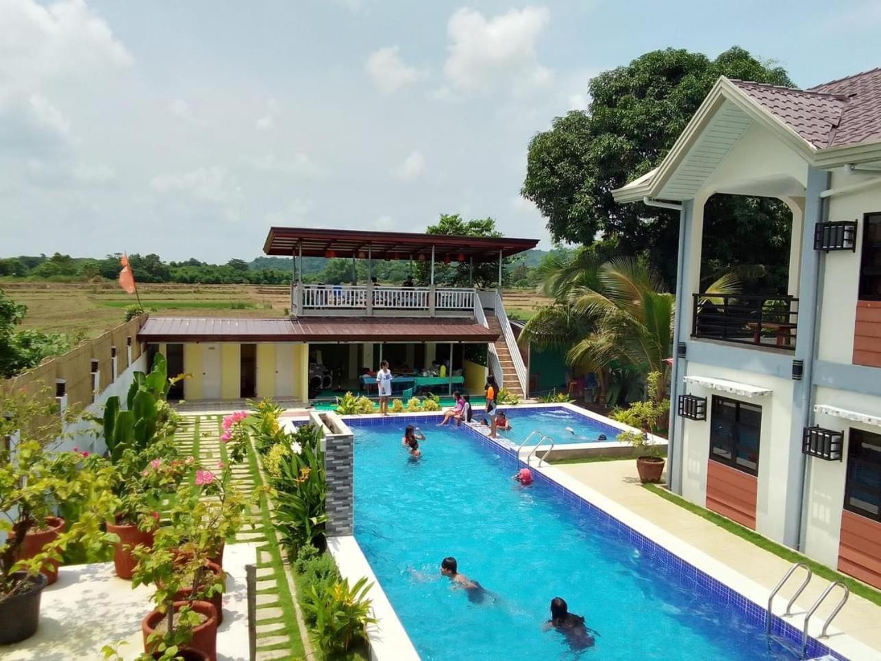 Duran Pool & Guesthouse view 5