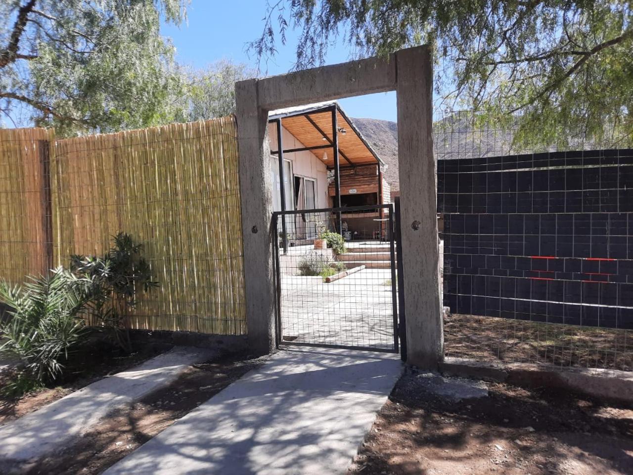 Casa con Pileta Mirador Mendoza