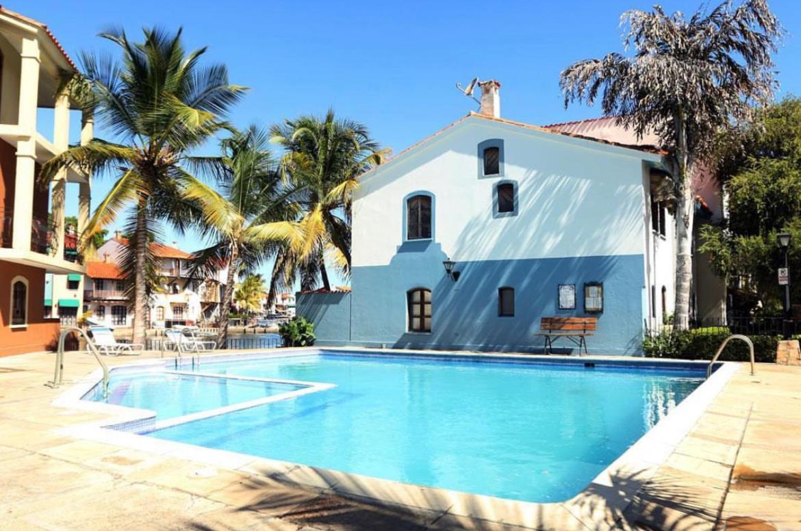 Villa con Muelle Privado en Pueblo Viejo VIP INTER FIBRA