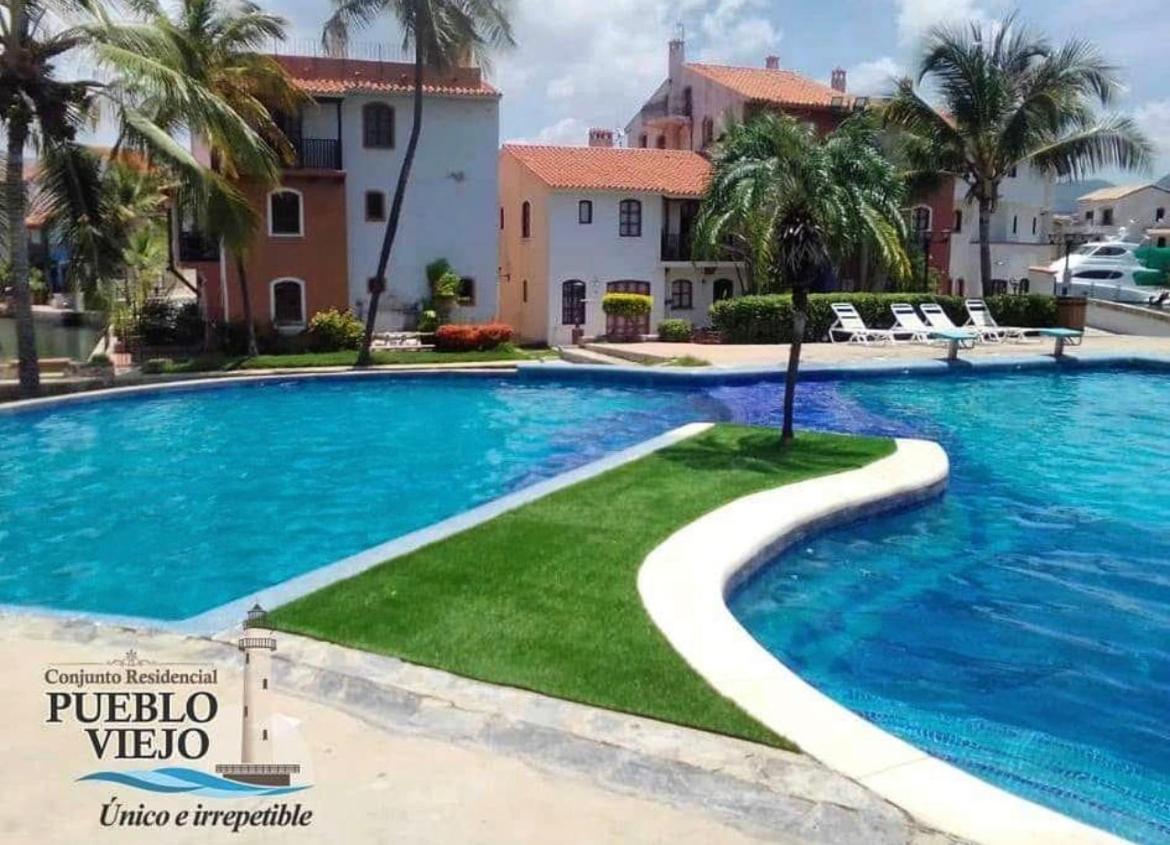 Villa con Muelle Privado en Pueblo Viejo VIP INTER FIBRA