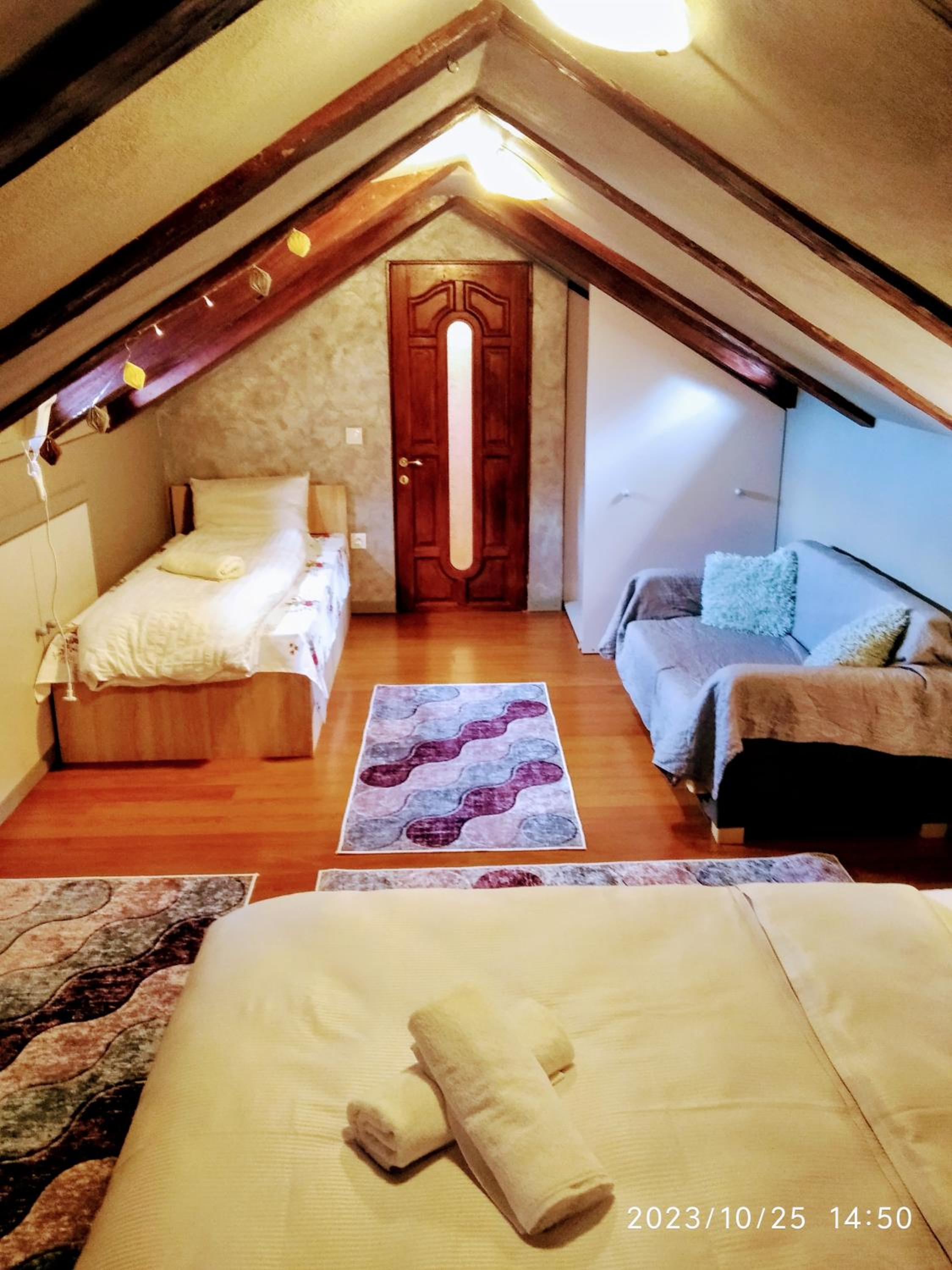 CASTEL RESIDENCE