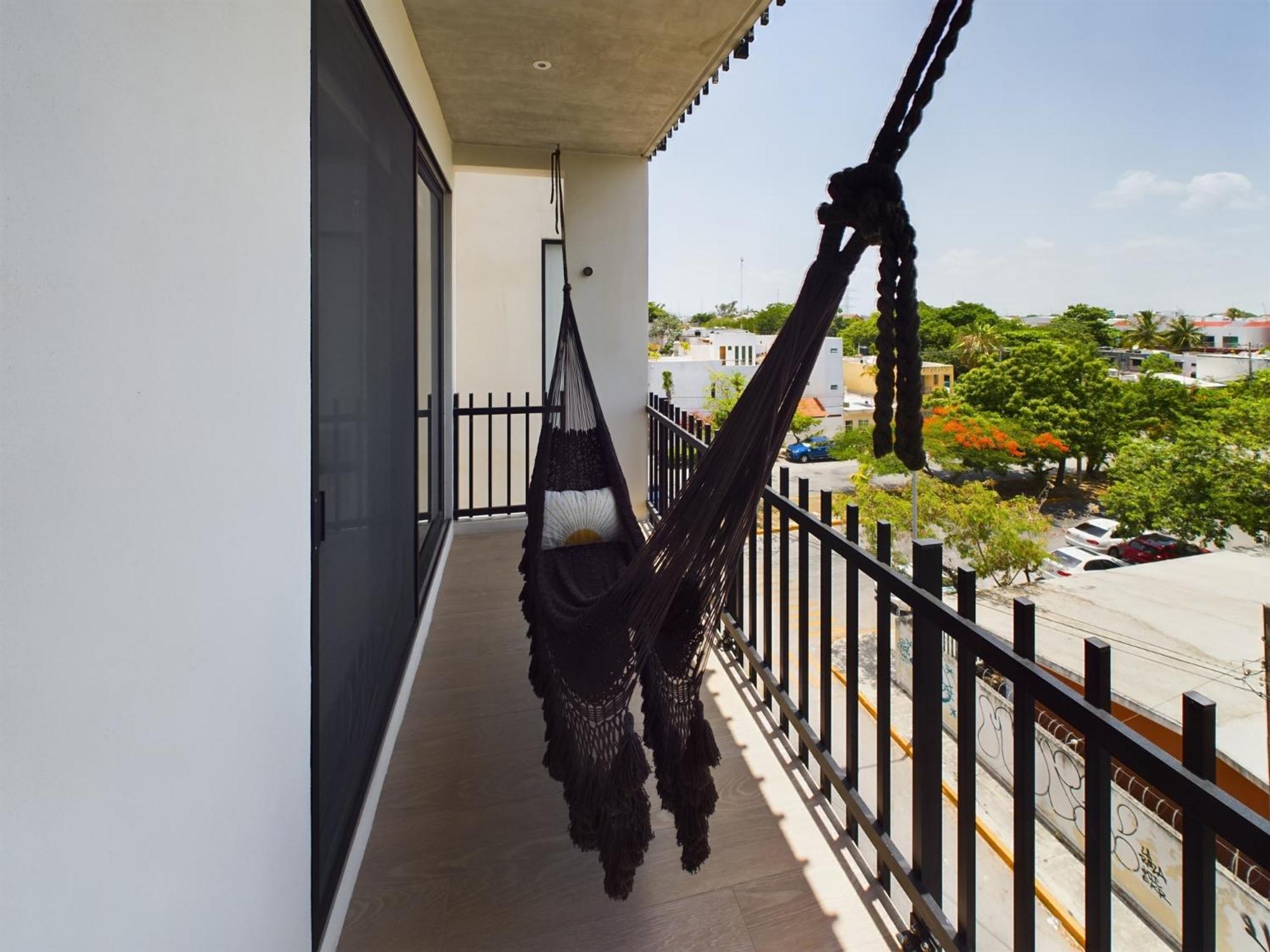 Spacious and centrally apartment a few streets from the beach By Yeah