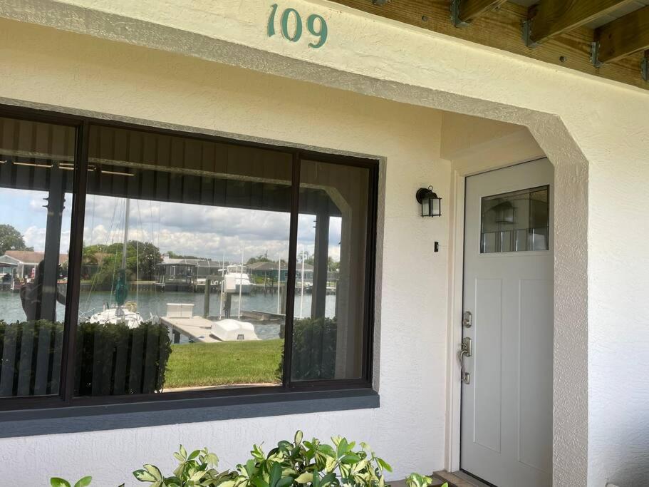 Water front view town house. 5 minutes from beach! view 5