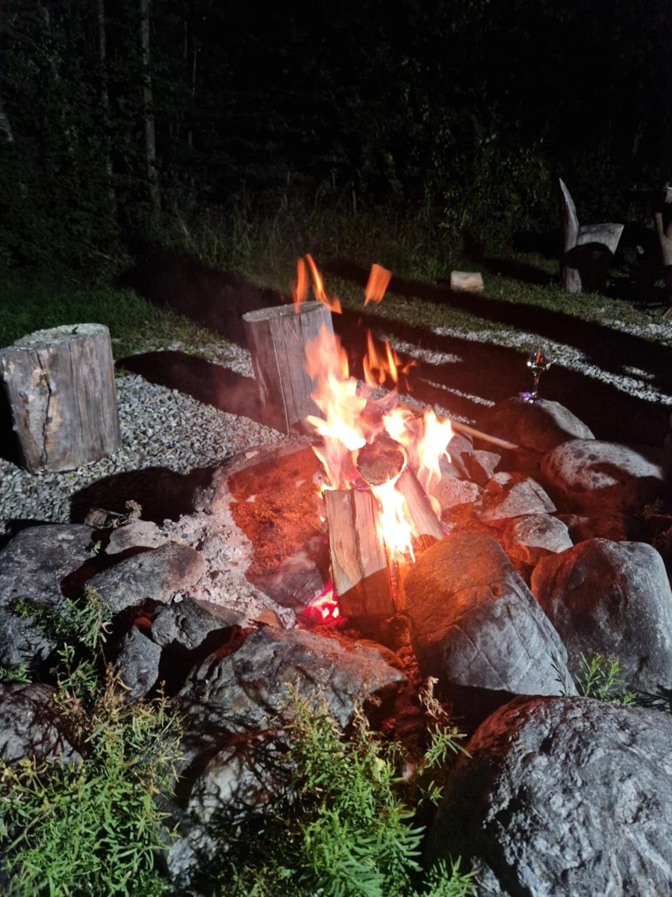 Porumbacu Mountain Views - Cabană cu Piscină