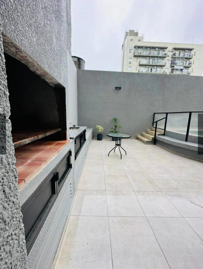 Departamento amplio con pileta y Parrilla barrio norte