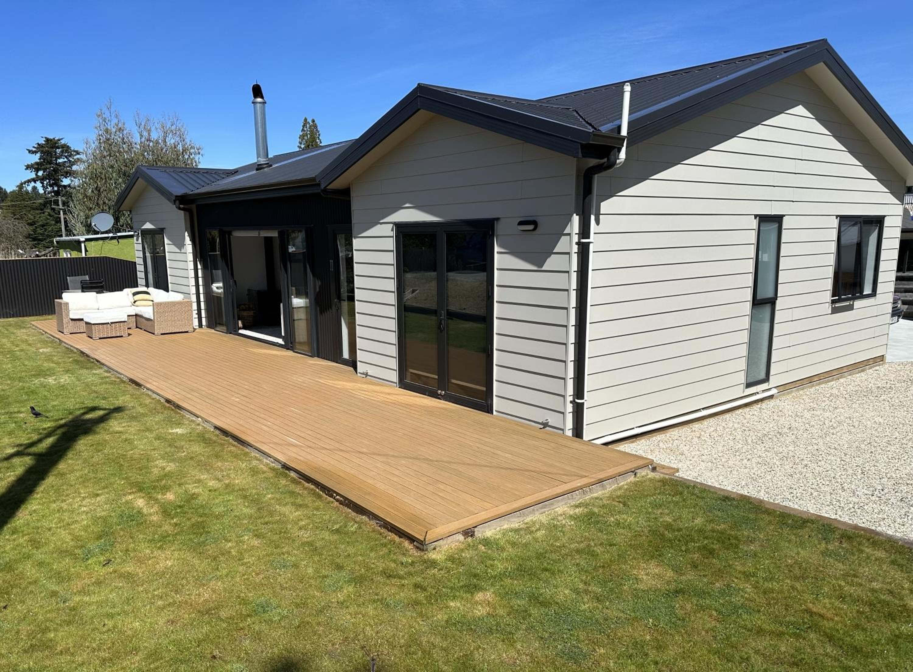 Naseby Modern Home view 2