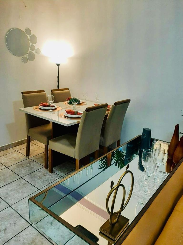 Apto Amplo, confortável, bem localizado, Astúrias