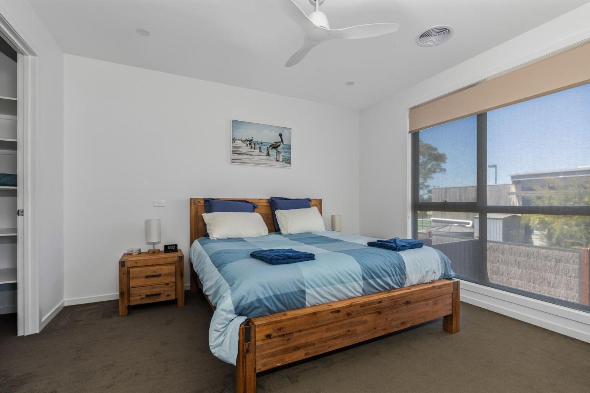 Ocean Breeze in Broadbeach - Linen, heated pool, Free EV Charger