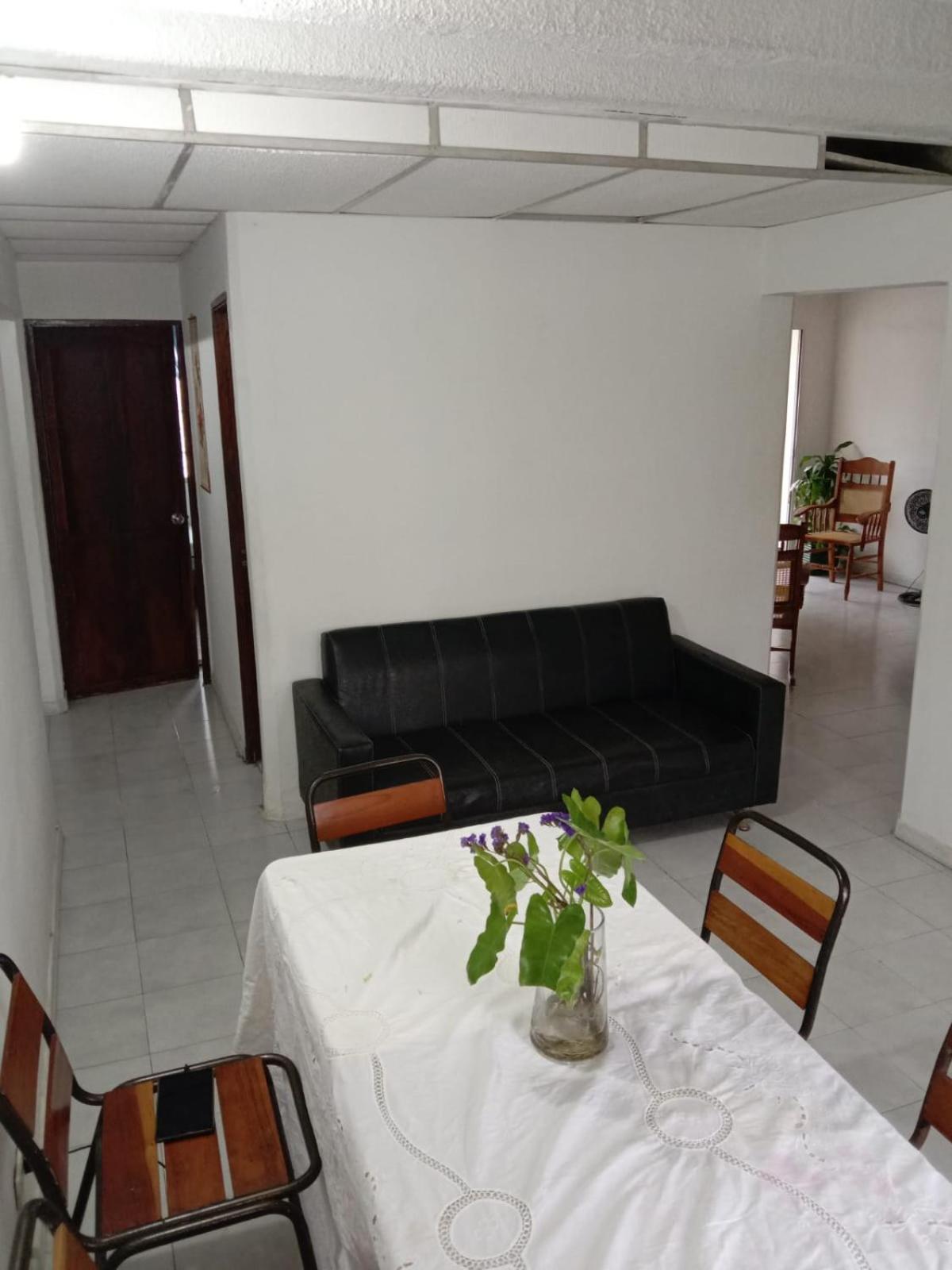 APARTAMENTO FAMILIAR