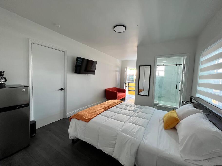 Stylish 3/2 centrally located!