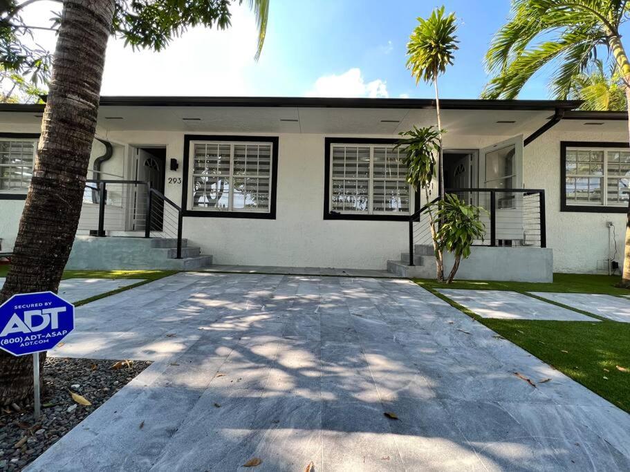 Stylish 3/2 centrally located!