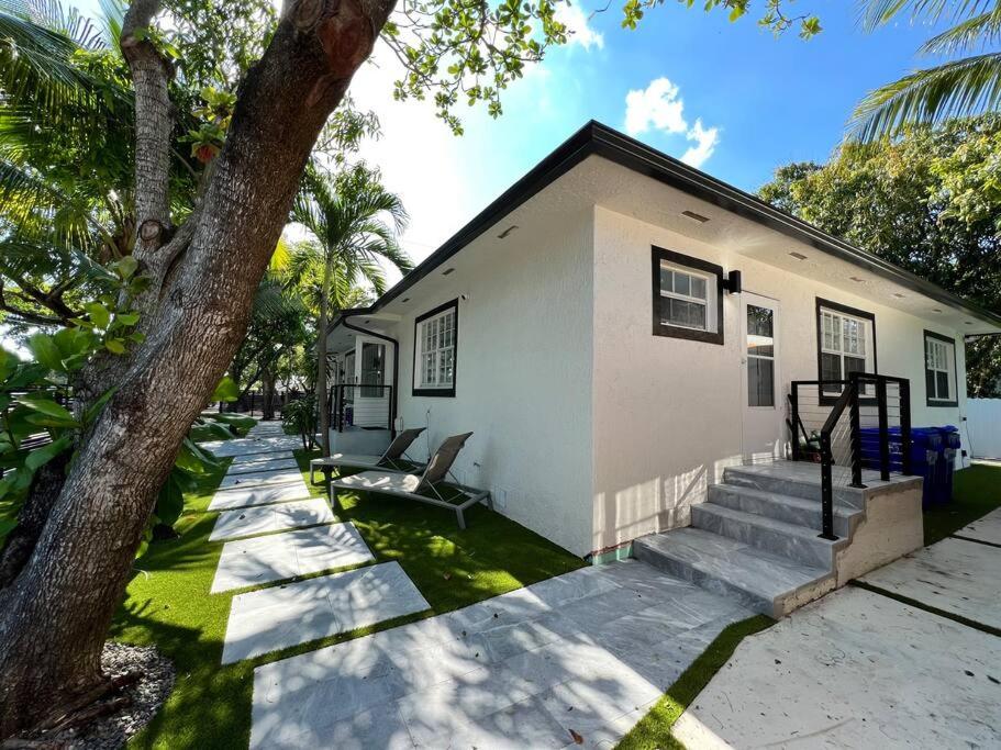 Stylish 3/2 centrally located!