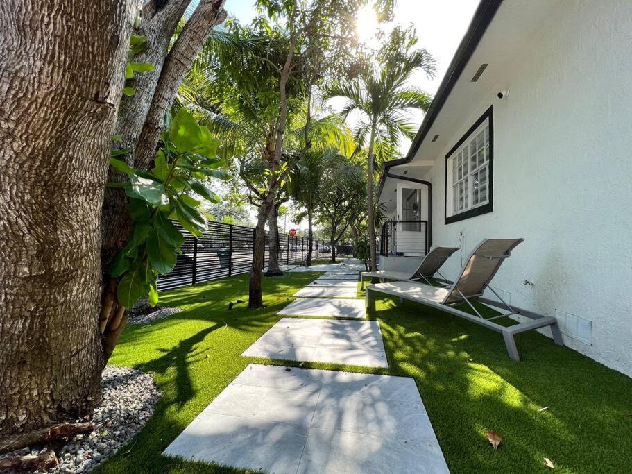 Stylish 3/2 centrally located!