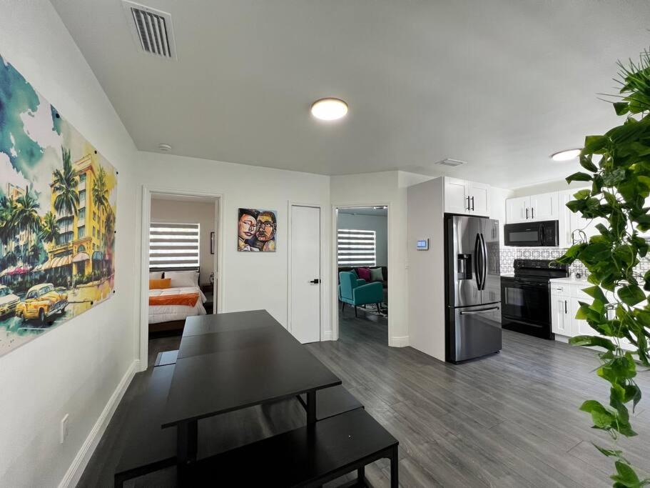 Stylish 3/2 centrally located!