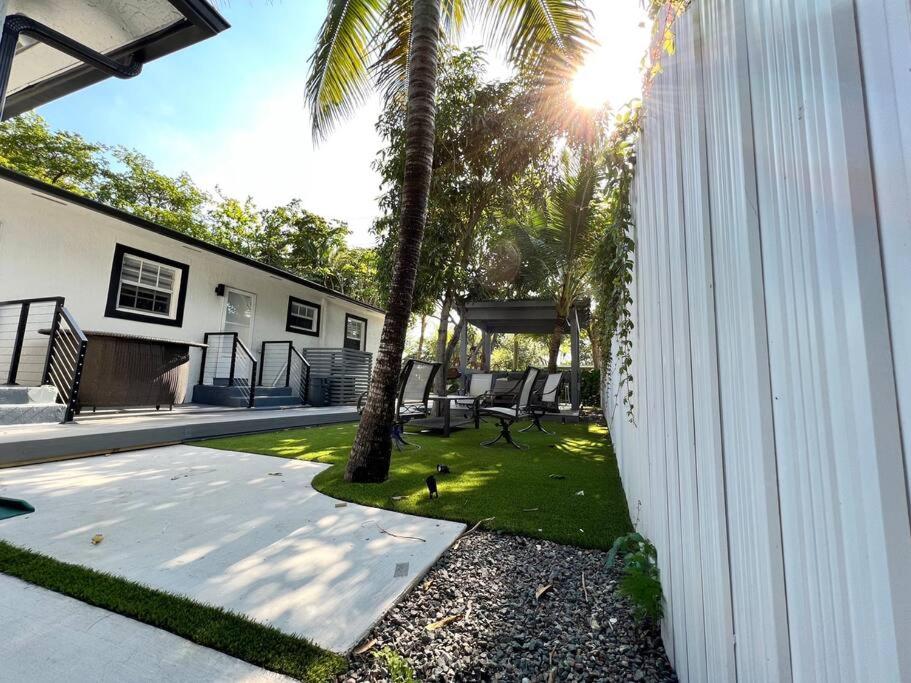 Stylish 3/2 centrally located!