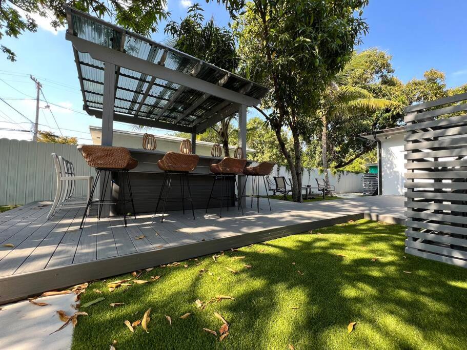Stylish 3/2 centrally located!