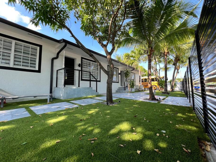 Stylish 3/2 centrally located!