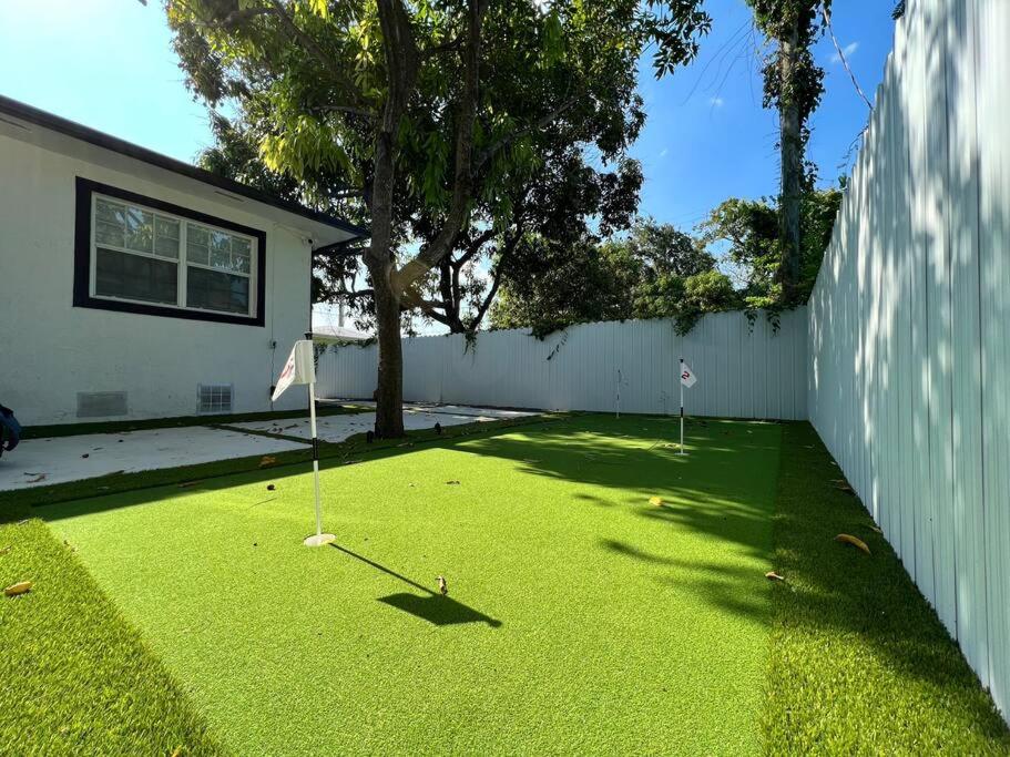 Stylish 3/2 centrally located!
