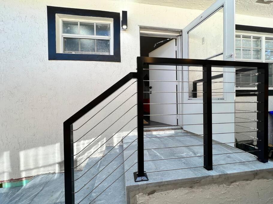 Stylish 3/2 centrally located!